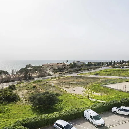 Apartment T2 Vista Mar-piscina 600m Praia *