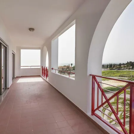 Apartment T2 Vista Mar-piscina 600m Praia *